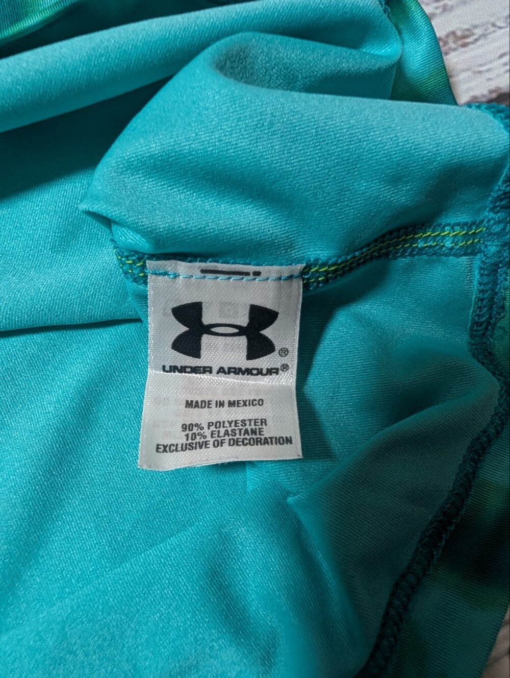 Under Armour HeatGear Long Sleeve Athletic Shirt XL Teal Blue Printed Top - Picture 8 of 11